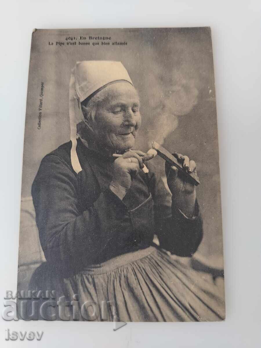 Аукцион Стара пощенска картичка жена с лула около 1915г Франция Аукцион Стара пощенска картичка жена с лула около 1915г Франция