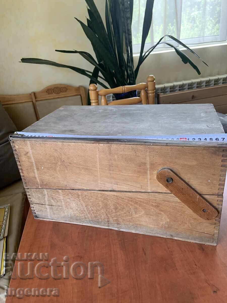 Auction EARLY SOCIALIST ERA TRUNK CARDBOARD WOOD Auction EARLY SOCIALIST ERA TRUNK CARDBOARD WOOD