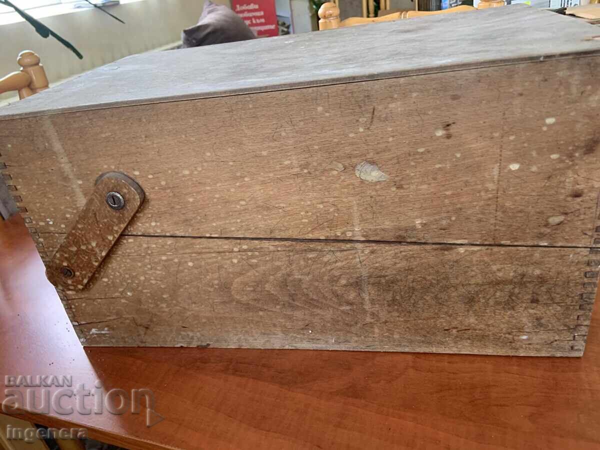 EARLY SOCIALIST ERA TRUNK CARDBOARD WOOD - 6 EARLY SOCIALIST ERA TRUNK CARDBOARD WOOD - 6
