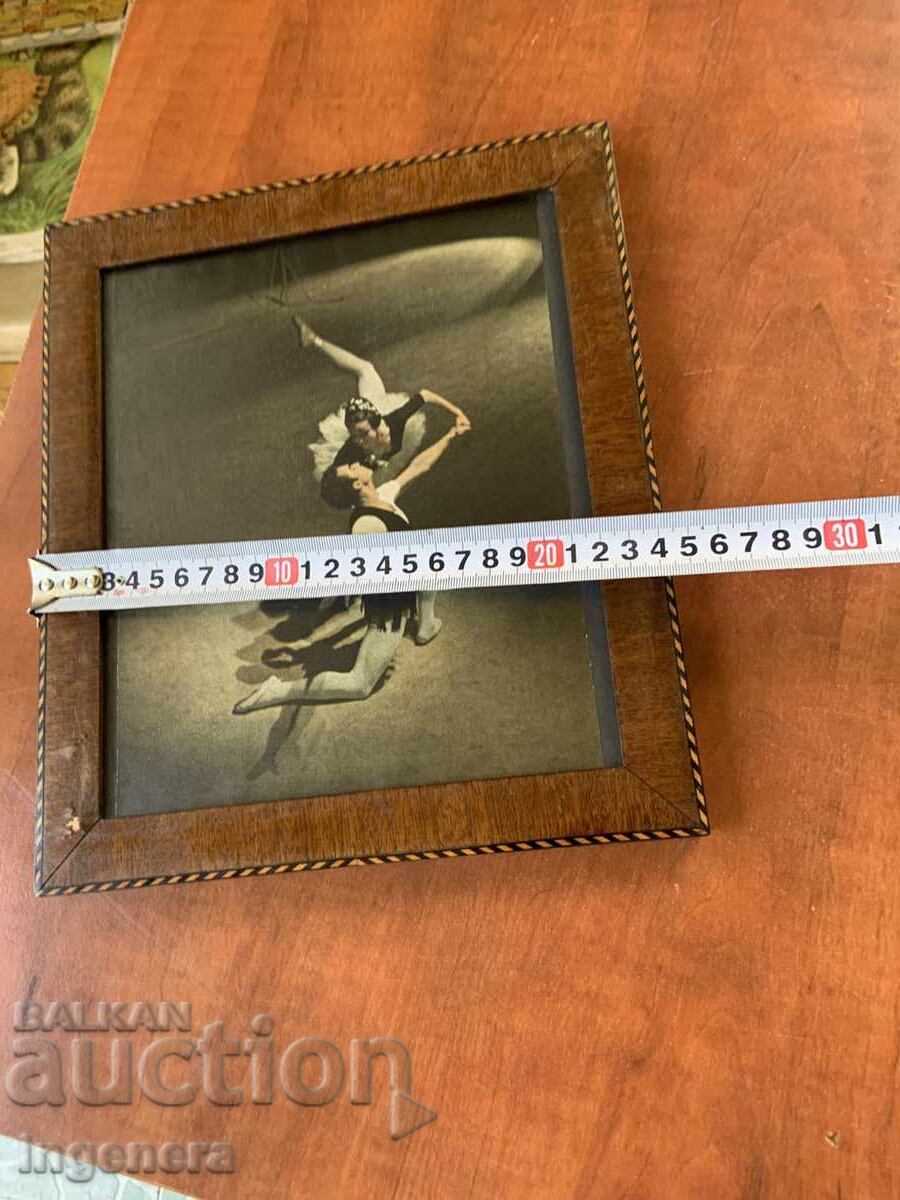 Auction  PHOTOGRAPH REPRODUCTION WOODEN FRAME FROM THE SOCIALIST ERA