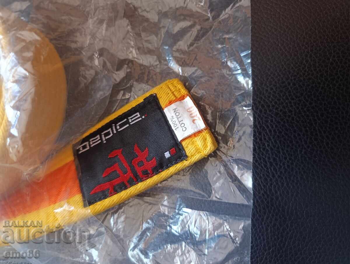 Κίτρινη ζώνη για πολεμικές τέχνες 200 εκ με τιμή € 0.50 | 0.98 BGN Κίτρινη ζώνη για πολεμικές τέχνες 200 εκ με τιμή € 0.50 | 0.98 BGN