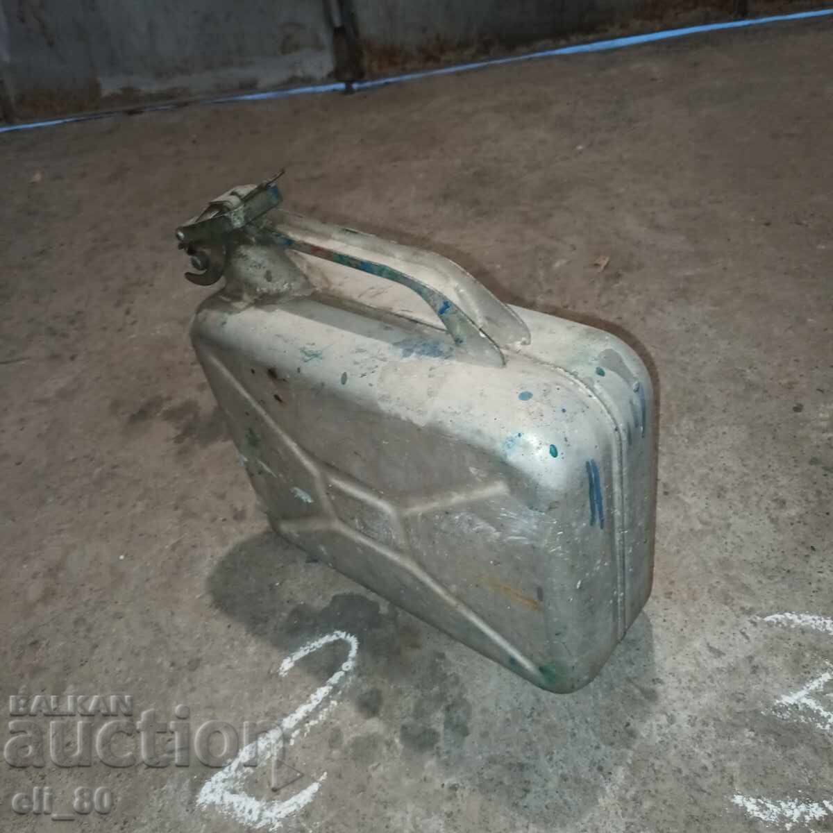 Licitație Canistră metalică din aluminiu 10 litri Licitație Canistră metalică din aluminiu 10 litri