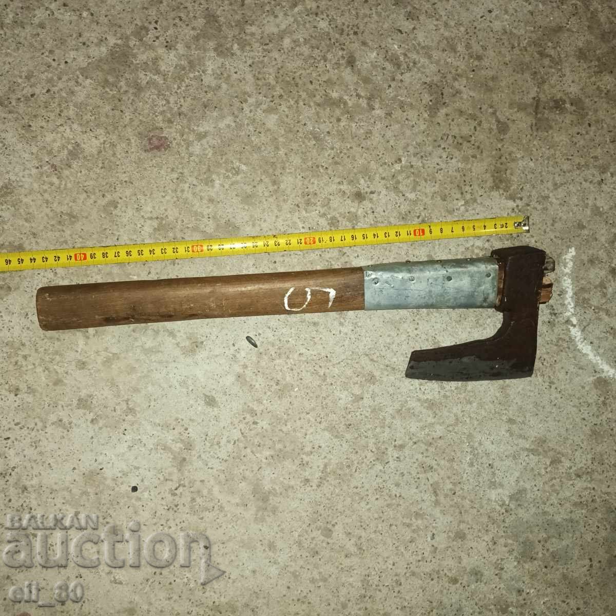 Licitație toporișcă nr. 5, tăiș 12 cm, coada 40 cm Licitație toporișcă nr. 5, tăiș 12 cm, coada 40 cm