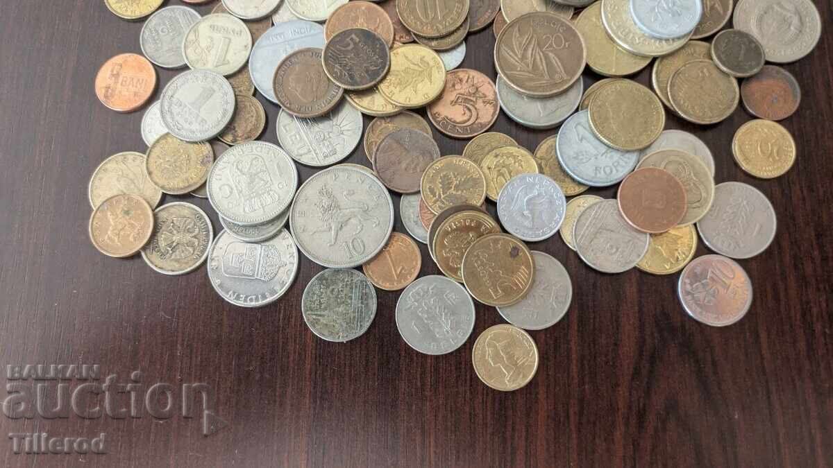 Auction Lot of foreign coins from around the world (approx. 75 pcs) Auction Lot of foreign coins from around the world (approx. 75 pcs)