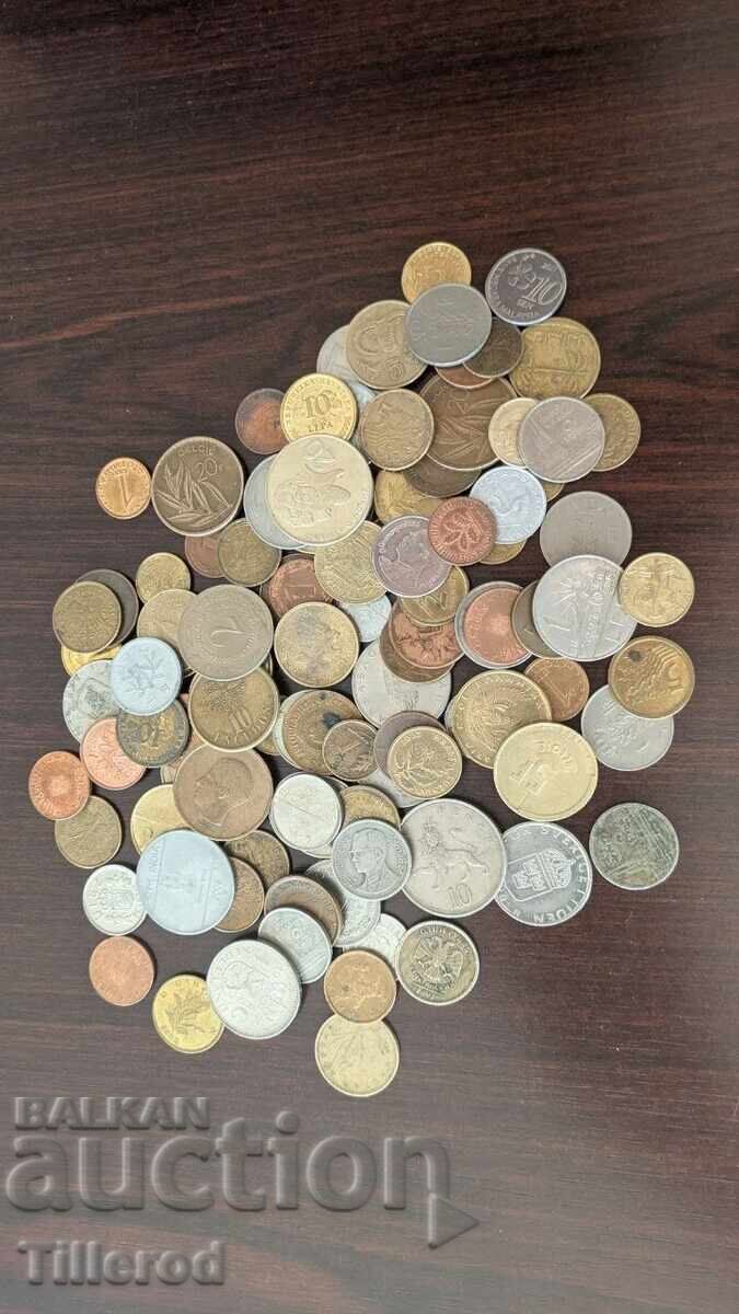 Lot of foreign coins from around the world (approx. 75 pcs) Lot of foreign coins from around the world (approx. 75 pcs)