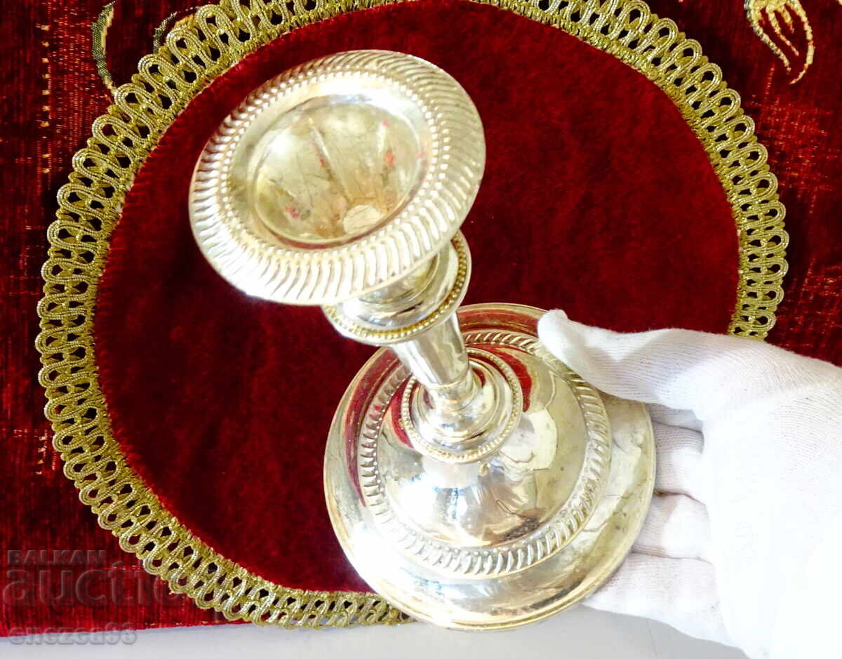 Auction Pair of silver-plated candlesticks, pearl relief, Art Deco Auction Pair of silver-plated candlesticks, pearl relief, Art Deco