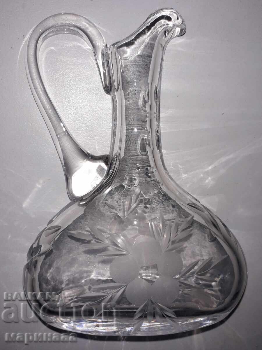CANĂ VINTAGE MASIVĂ. CRISTAL cu preț € 8.50 | 16.62 BGN CANĂ VINTAGE MASIVĂ. CRISTAL cu preț € 8.50 | 16.62 BGN