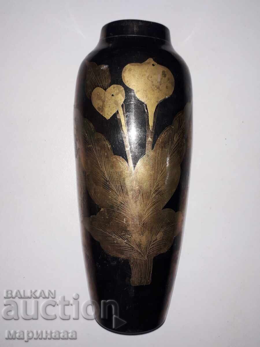 OLD VASE. BRASS. SILVER PLATING, GOLD PLATING with price € 8.00 | 15.65 BGN OLD VASE. BRASS. SILVER PLATING, GOLD PLATING with price € 8.00 | 15.65 BGN
