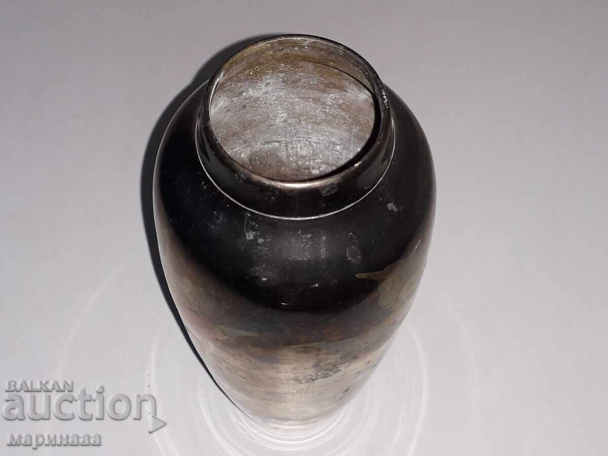 Delivery of OLD VASE. BRASS. SILVER PLATING, GOLD PLATING Delivery of OLD VASE. BRASS. SILVER PLATING, GOLD PLATING