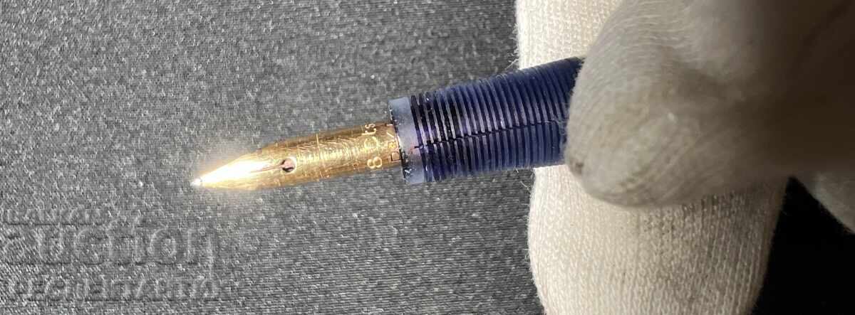 VINTAGE FOUNTAIN PEN 18 KARAT GOLD NIB PARKER 51 - 7 VINTAGE FOUNTAIN PEN 18 KARAT GOLD NIB PARKER 51 - 7