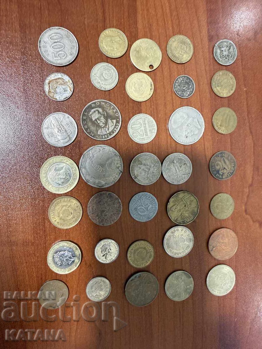 Νομίσματα όλος ο κόσμος παρτίδα 35 τεμάχια με τιμή € 20.00 | 39.12 BGN