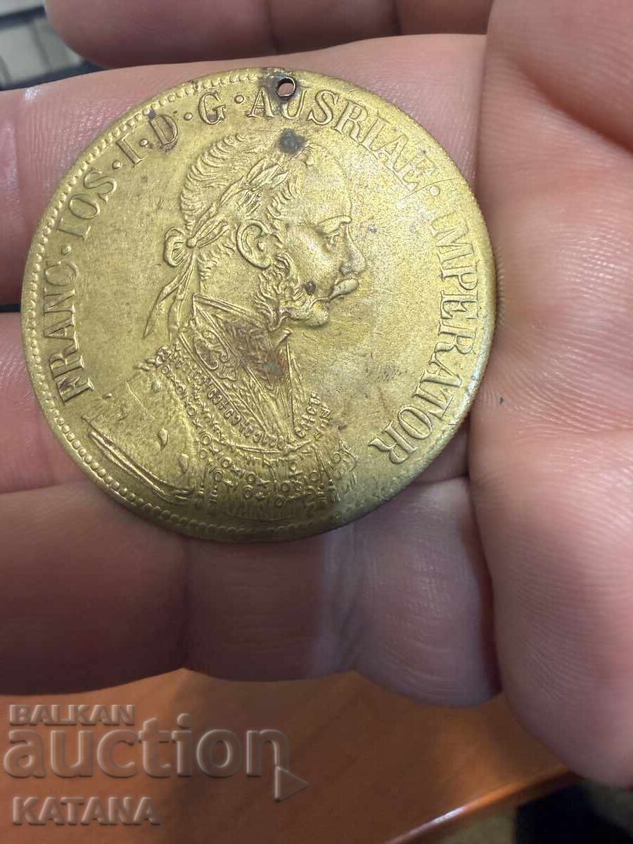 Pendar cu preț € 5.00 | 9.78 BGN Pendar cu preț € 5.00 | 9.78 BGN