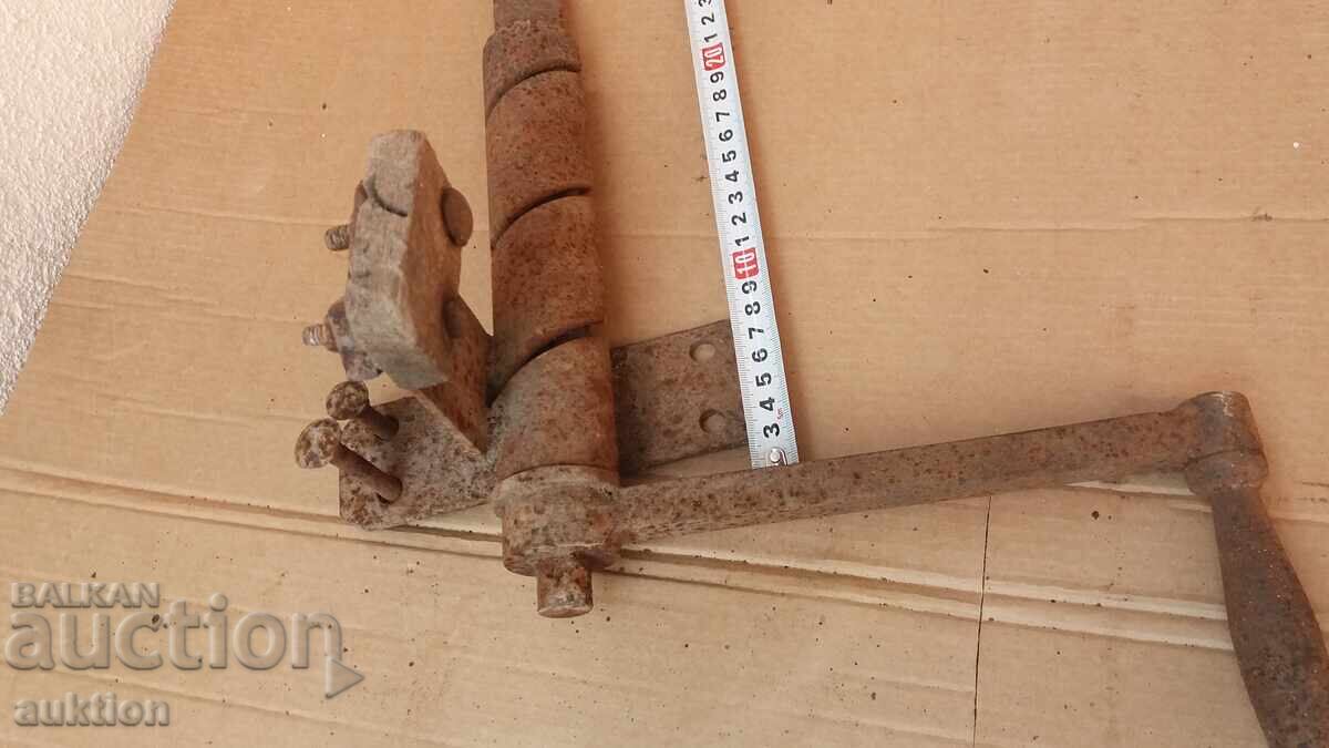 Delivery of HANDHELD WIRE WINDING TOOL FOR MESH - WORKING Delivery of HANDHELD WIRE WINDING TOOL FOR MESH - WORKING