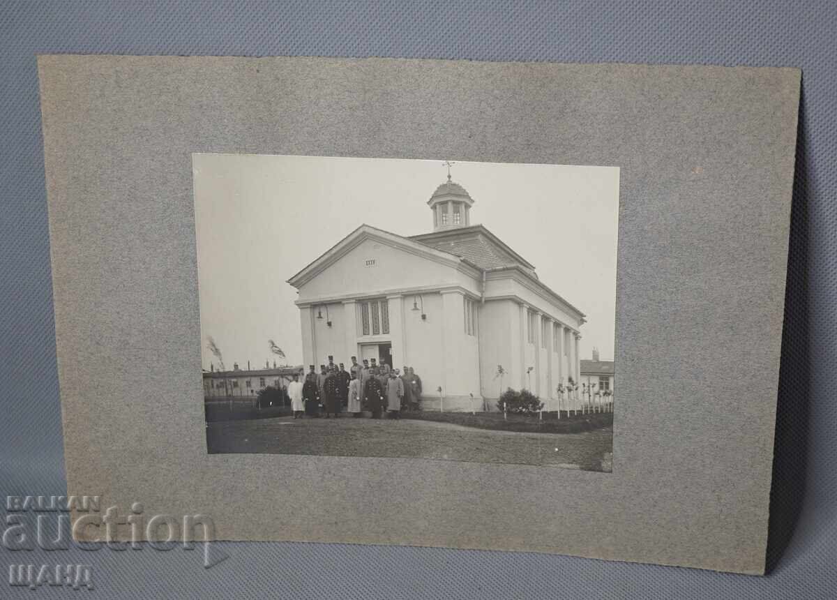 1915 Fotografie militară ofițeri uniformă de paradă sabie biserică cu preț € 10.45 | 20.44 BGN 1915 Fotografie militară ofițeri uniformă de paradă sabie biserică cu preț € 10.45 | 20.44 BGN
