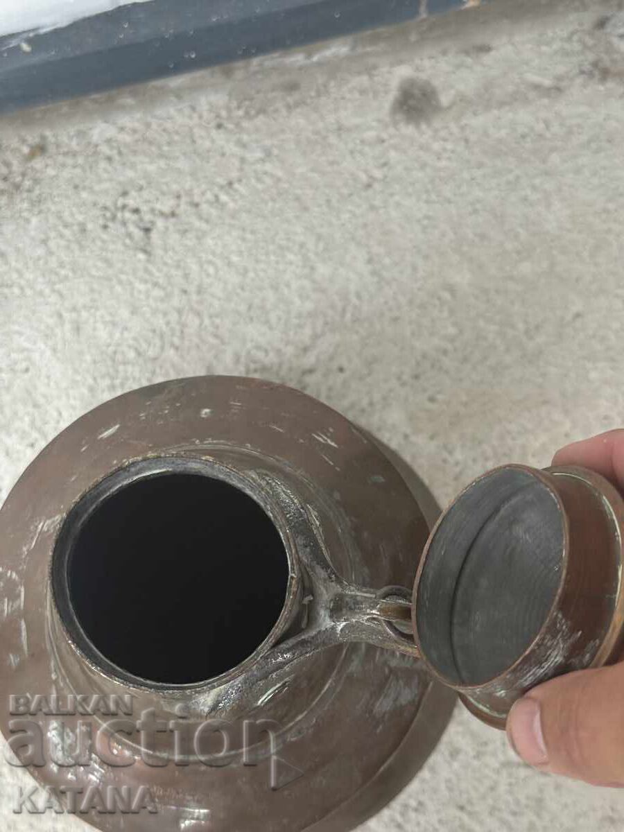 Δημοπρασία Παλιό οθωμανικό ιμπρίκι, χάλκινο σκεύος, γκιούμι, μπακίρι Δημοπρασία Παλιό οθωμανικό ιμπρίκι, χάλκινο σκεύος, γκιούμι, μπακίρι