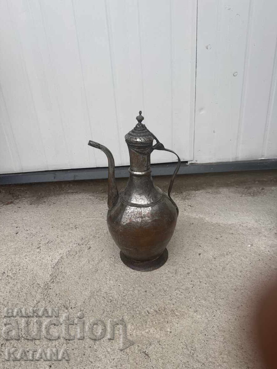 Παλιό οθωμανικό ιμπρίκι, χάλκινο σκεύος, γκιούμι, μπακίρι Παλιό οθωμανικό ιμπρίκι, χάλκινο σκεύος, γκιούμι, μπακίρι