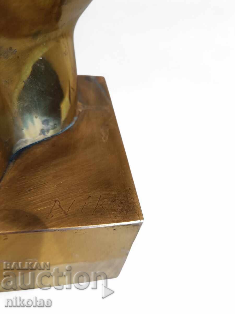 Large original bronze sculpture "Nike" - 5