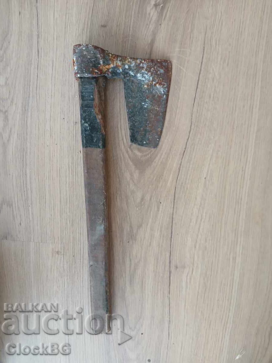 Антична дърводелска тесла