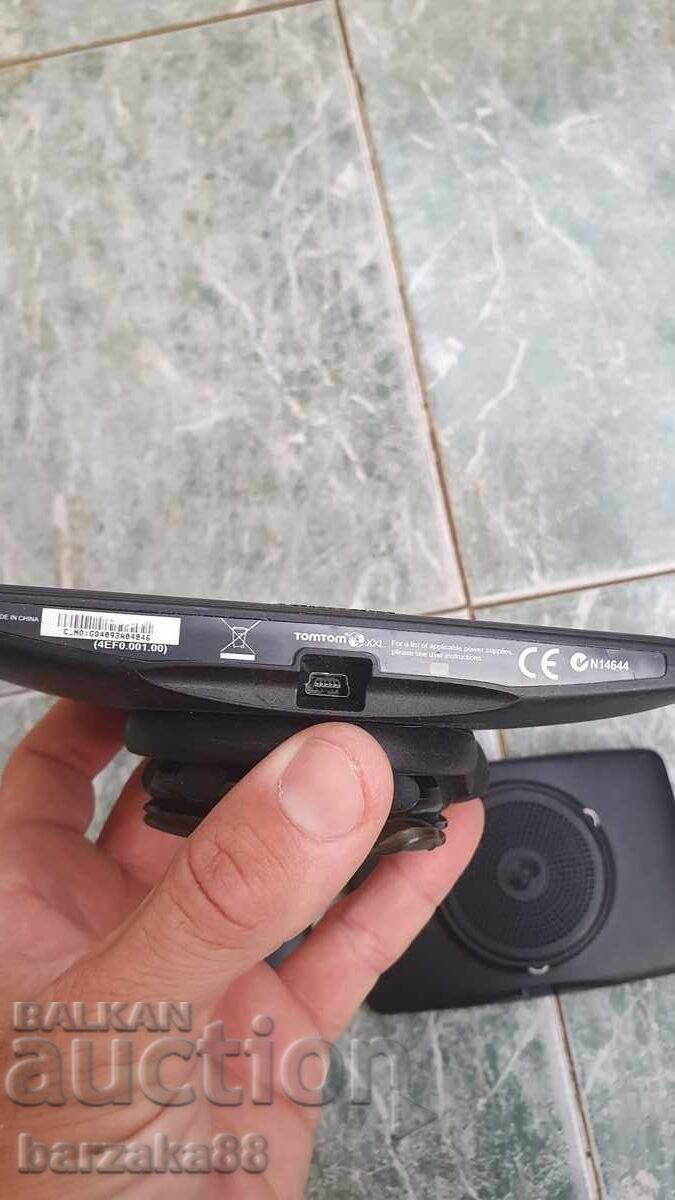 3 unități GPS TomTom - 6
