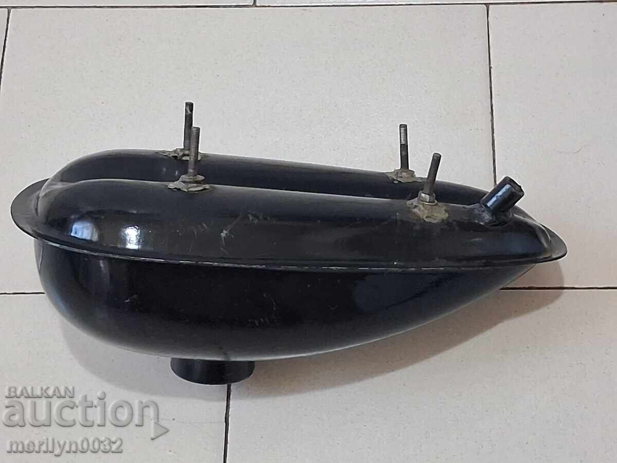 Auction Fuel tank for moped bicycle "pyrpolet" Auction Fuel tank for moped bicycle "pyrpolet"