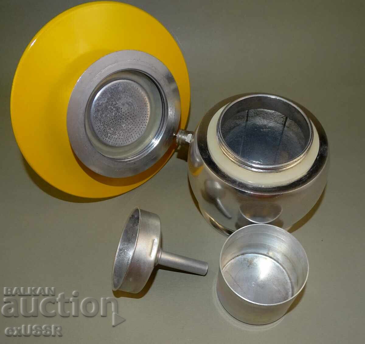 Italian designer coffee maker with 2 cups - 7