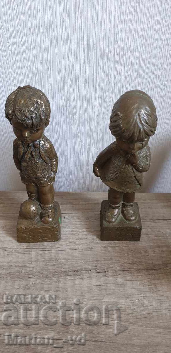 Delivery of Bronze resin sculptures of a little girl and boy Delivery of Bronze resin sculptures of a little girl and boy
