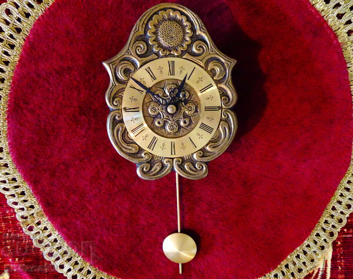 Ceas de perete din bronz cu pendul, bijuterie