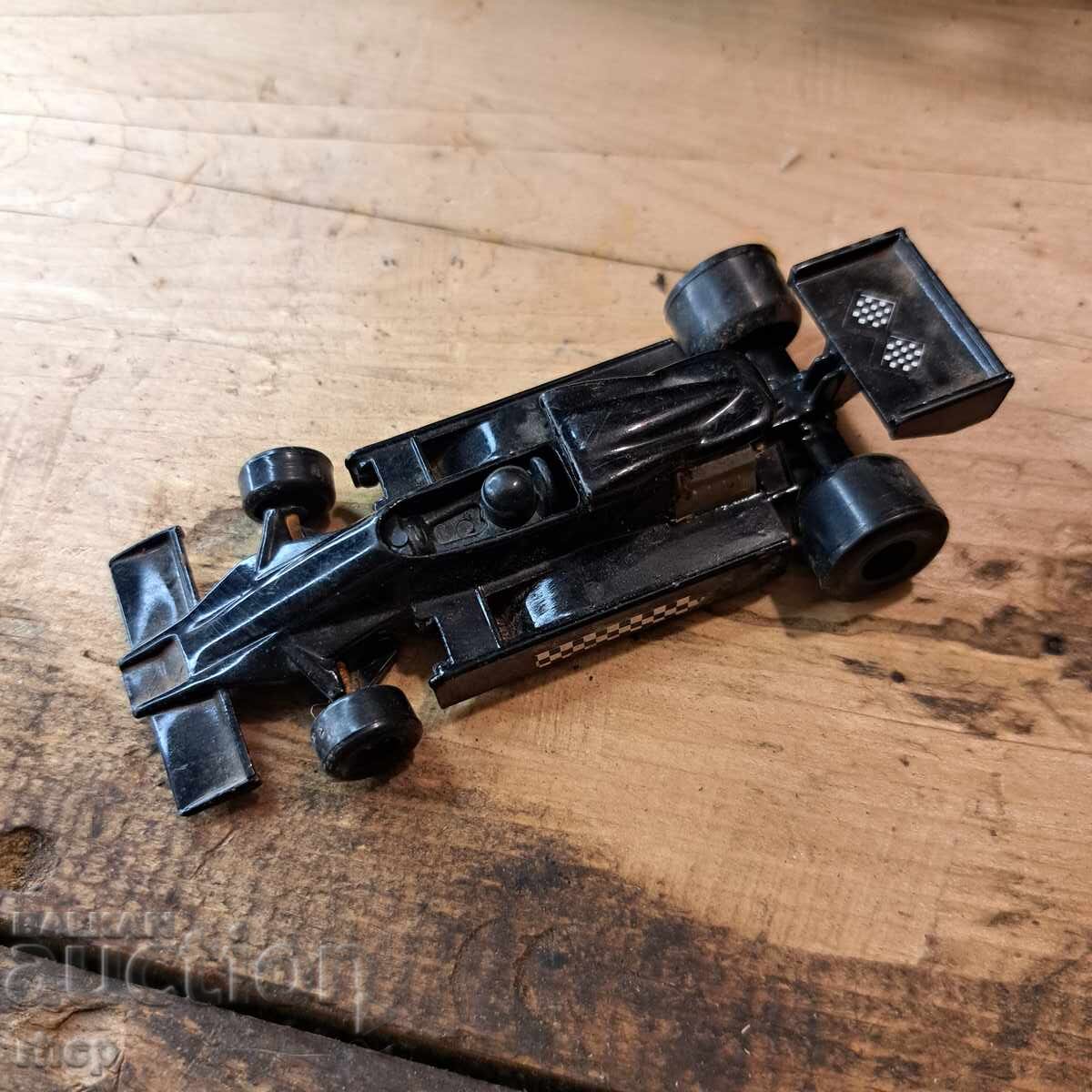 Mașinuță de jucărie veche românească Formula Lotus Micro