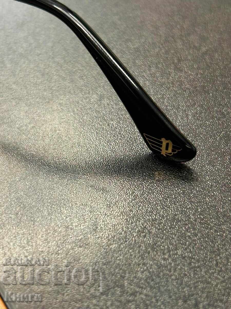 Auction  Police sunglasses