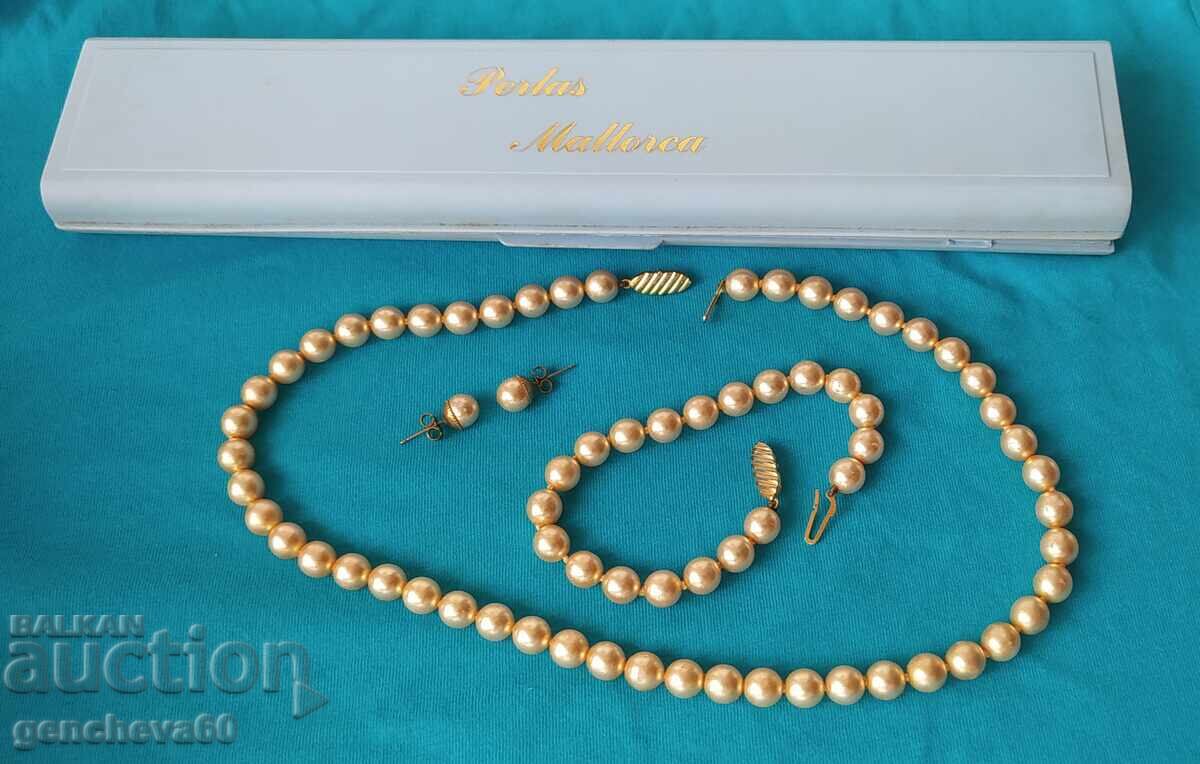 Set vechi de perle Mallorca cu preț € 25.00 | 48.90 BGN