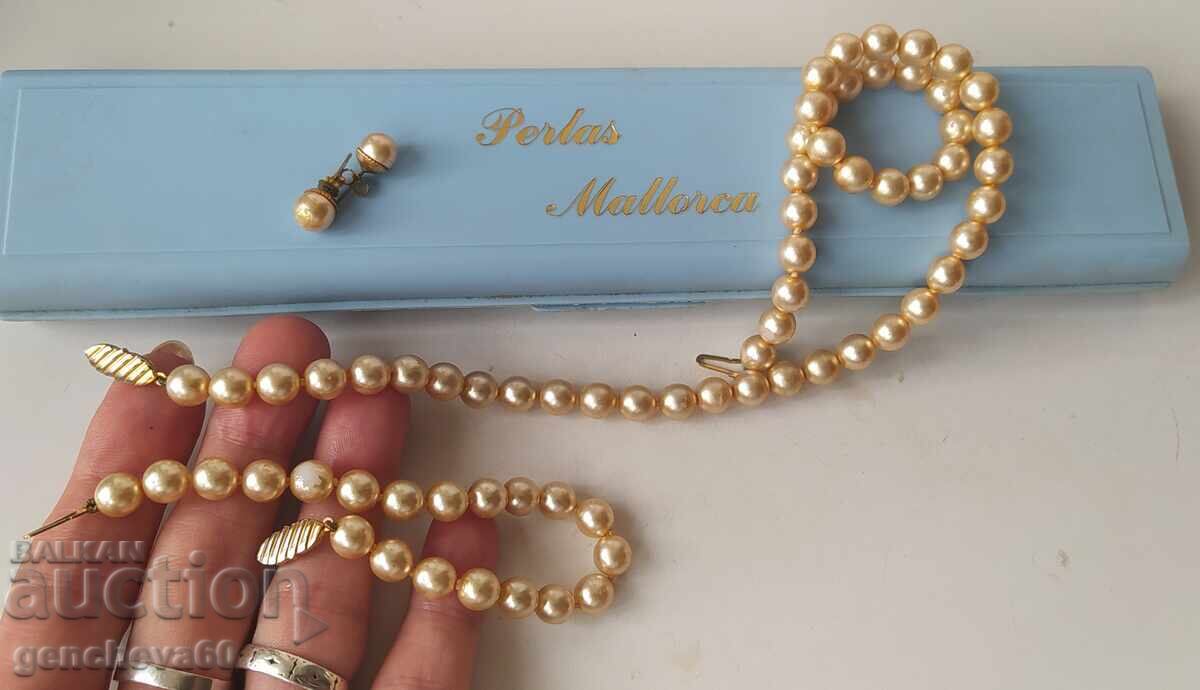 Livrarea Set vechi de perle Mallorca