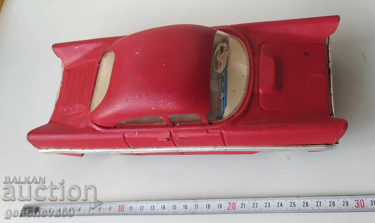Delivery of RETRO CAR "CHAIKA" GAZ-13
