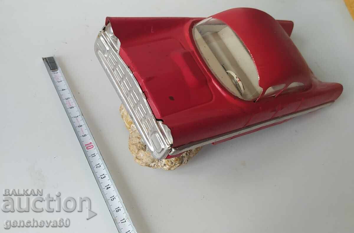 RETRO CAR "CHAIKA" GAZ-13 - 7