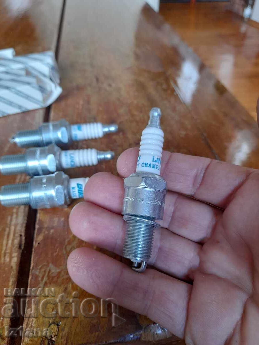 Vintage Champion spark plugs, Fiat, Lancia - 7