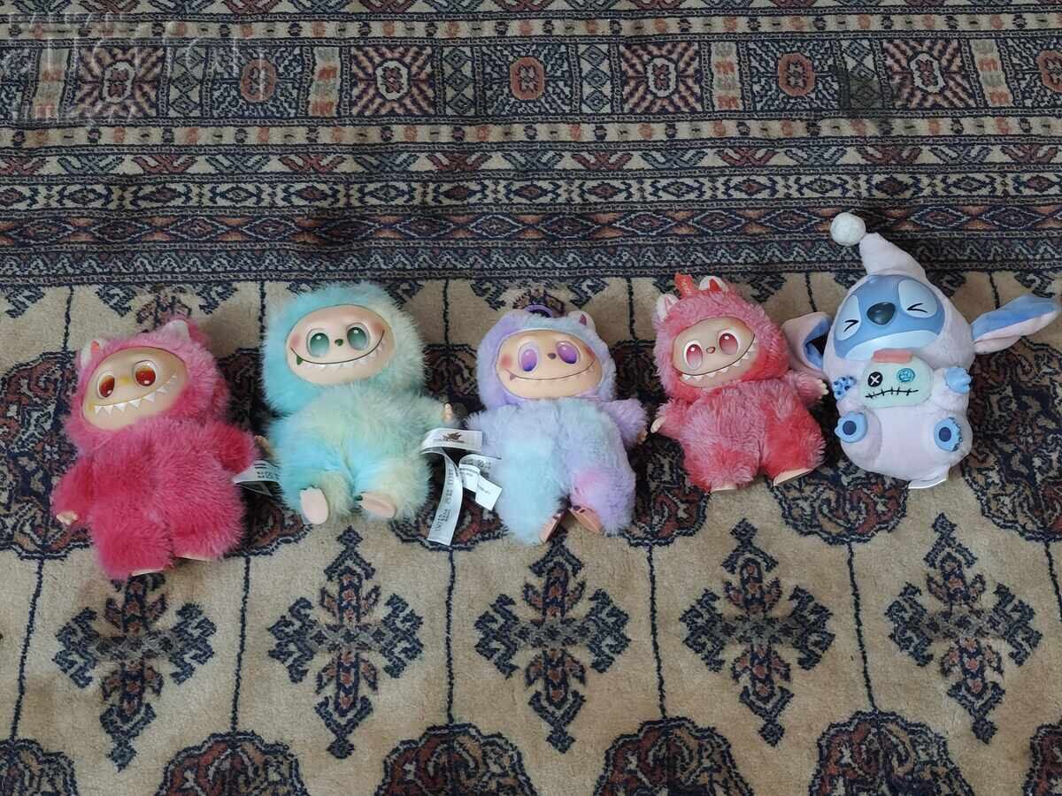 4 pieces Labubu (POP MART - The Monsters / Have a Seat series) with price € 0.01 | 0.02 BGN