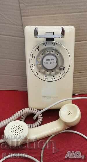 Telefon retro USA cu preț € 40.00 | 78.23 BGN Telefon retro USA cu preț € 40.00 | 78.23 BGN