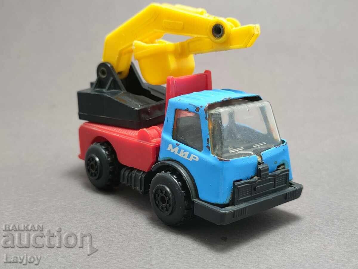 Licitație Camion de jucărie din metal Mir BG Licitație Camion de jucărie din metal Mir BG