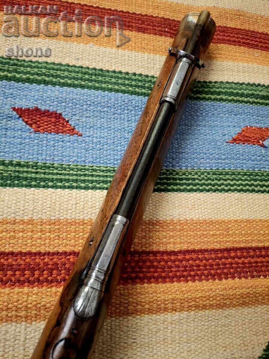 Pistol, capsulă, cremă, țigară, țigară, cuișoare - 6