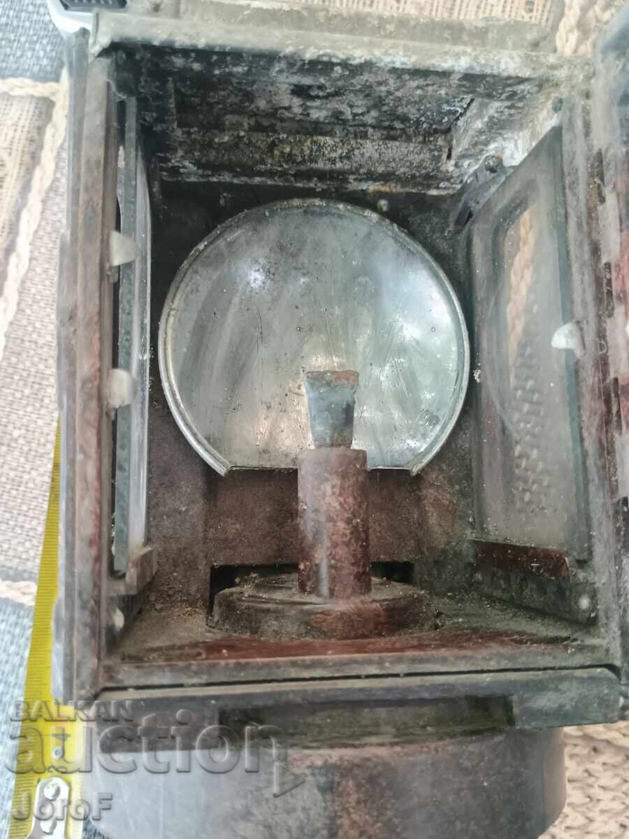 Veche lampă germană cu carbid din perioada lui Hitler