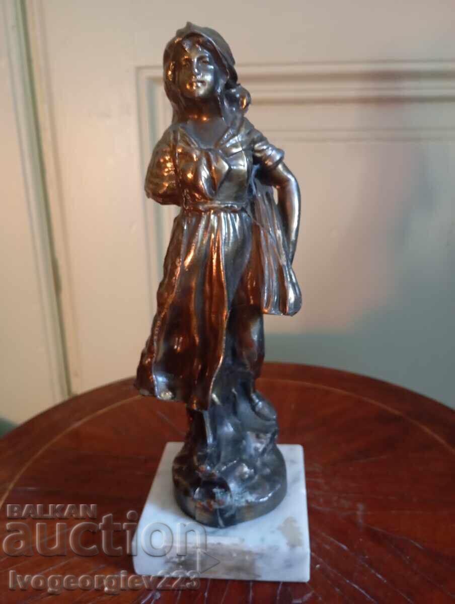 Statuetă metalică - doamnă victoriană