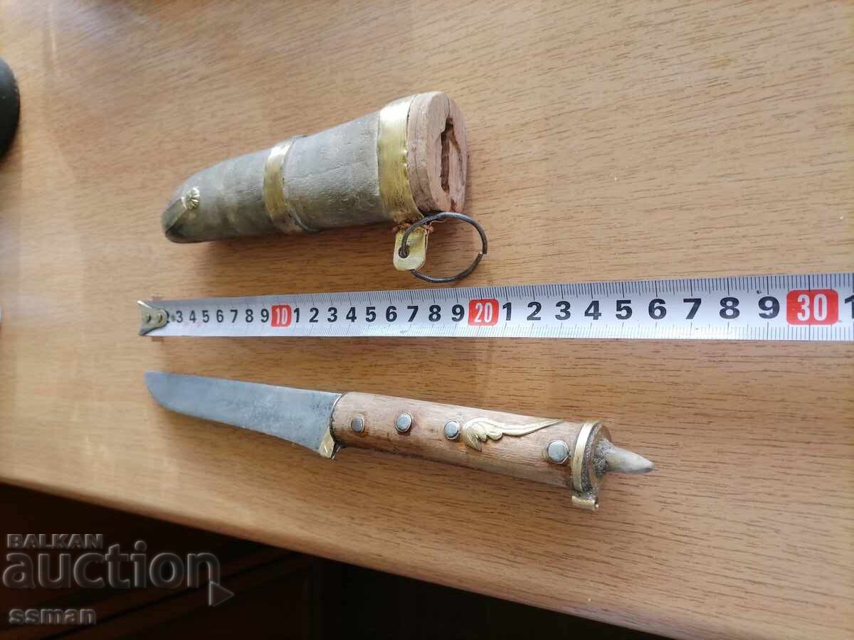 Παράδοση Παλιό τσομπάνικο μαχαίρι με ξύλινη θήκη