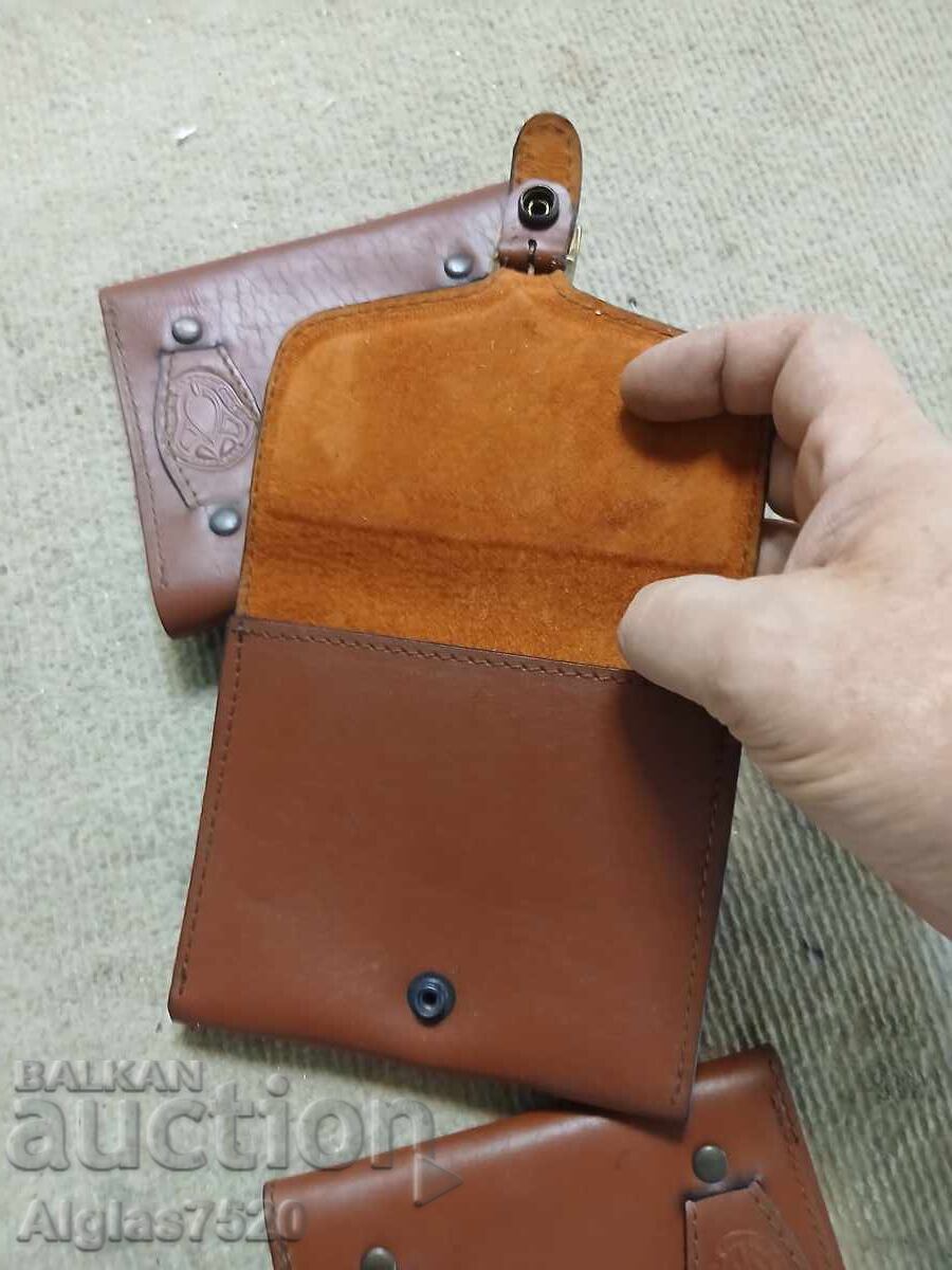 3бр.чантички за кръста от естествена кожа. с цена € 15.00 | 29.34 лв.