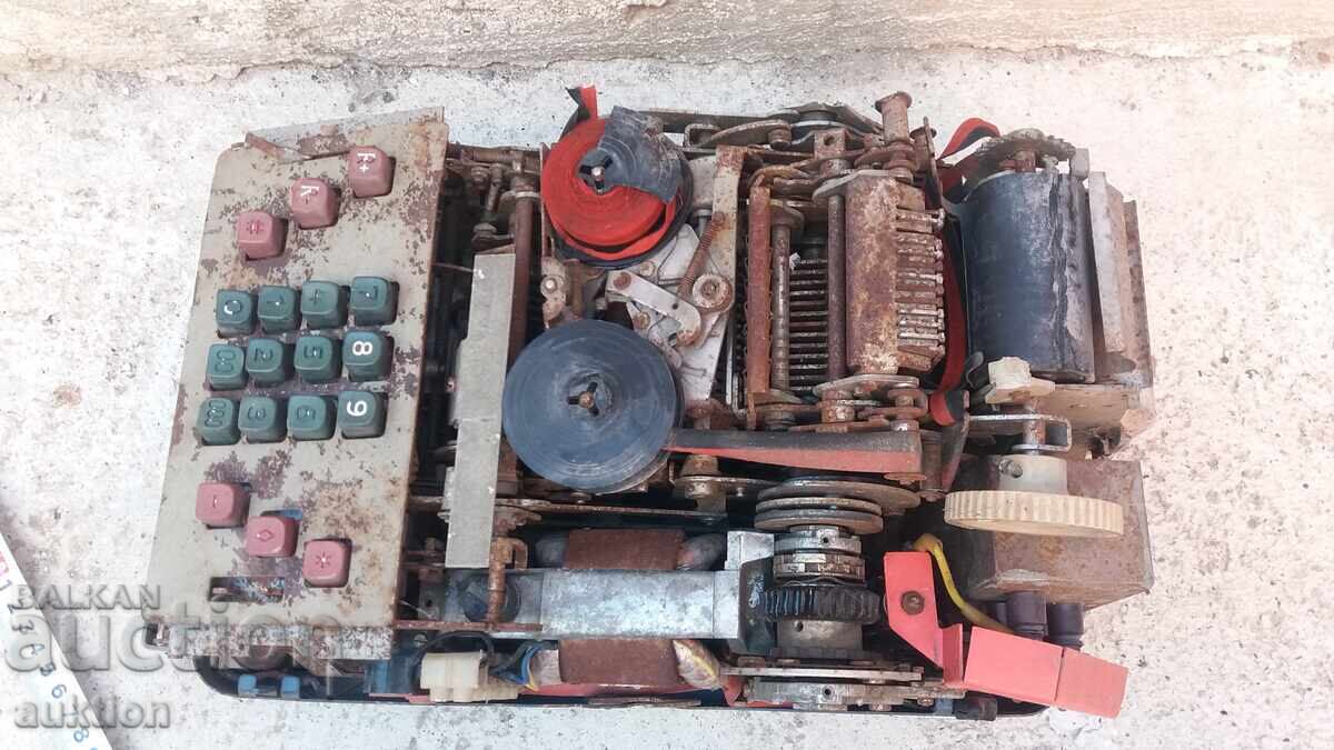 παλιά μηχανική αριθμομηχανή - 12 κιλά - 6
