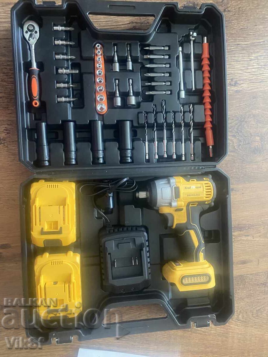 Mașină de înșurubat cu impact pe acumulator KRAFT ROYAL 36V, 8Ah + 35 Piese cu preț € 65.75 | 128.60 BGN