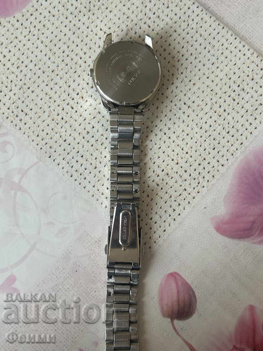 Auction  Pulsar solar wristwatch