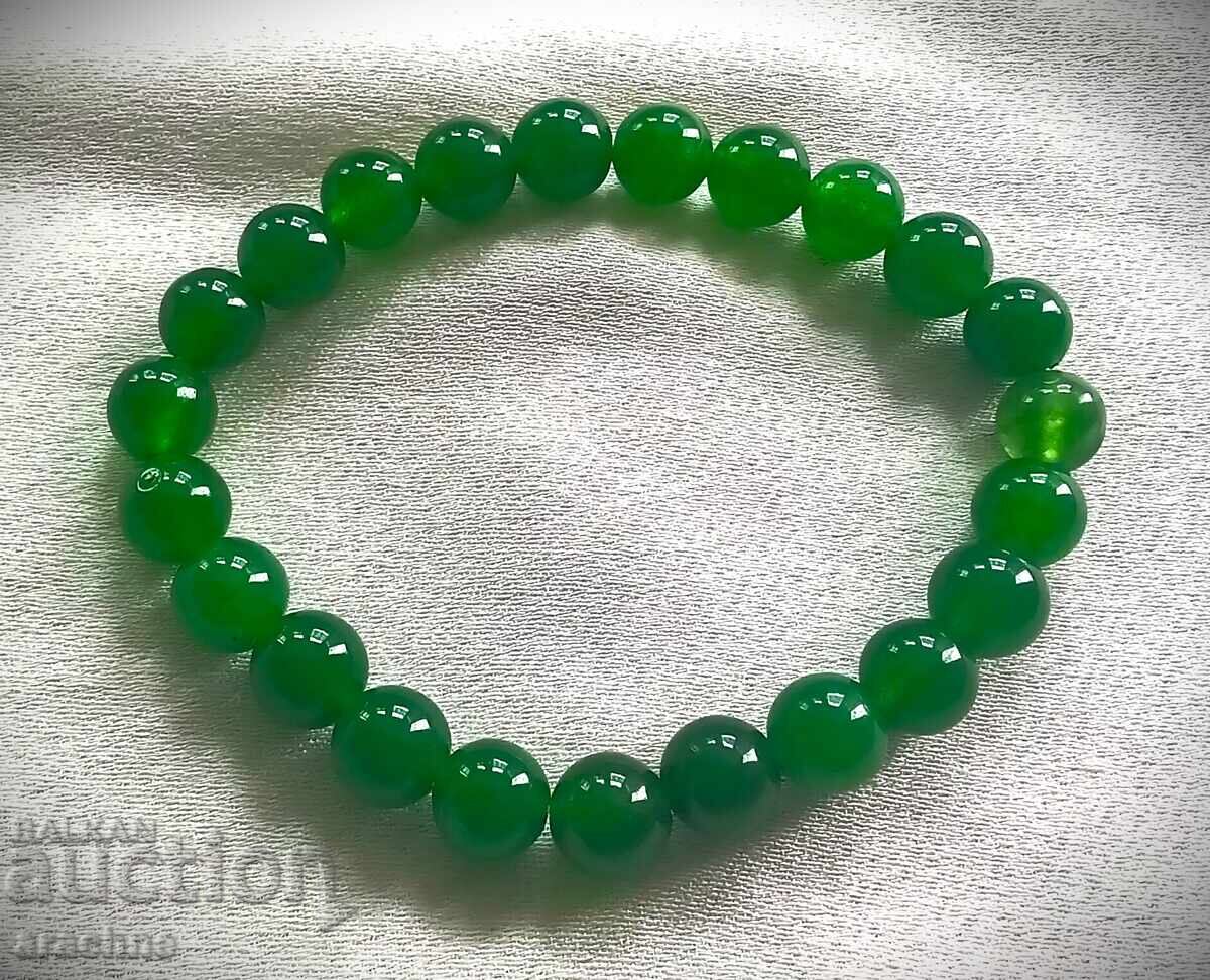 Bratara de jad cu preț € 35.00 | 68.45 BGN