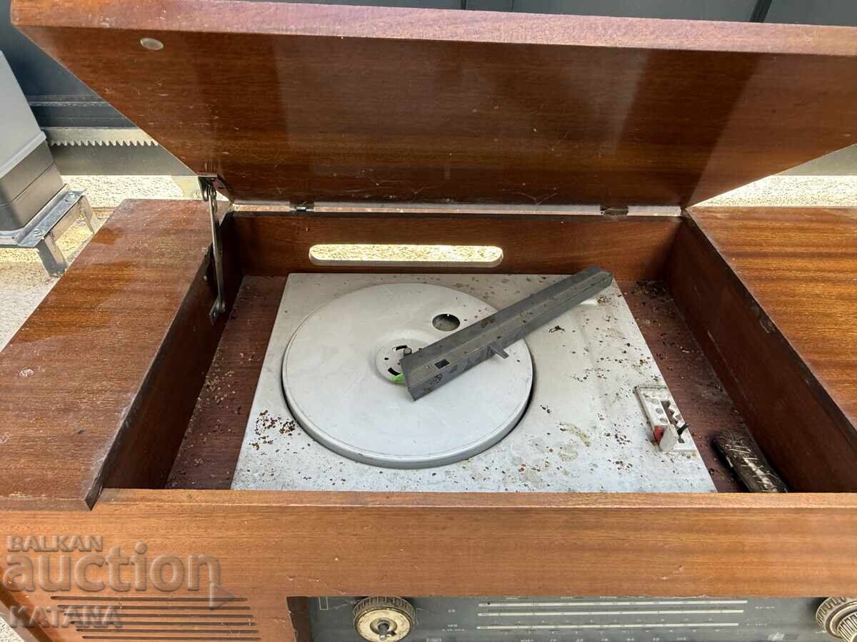 Licitație Radiogramofon Acord 102