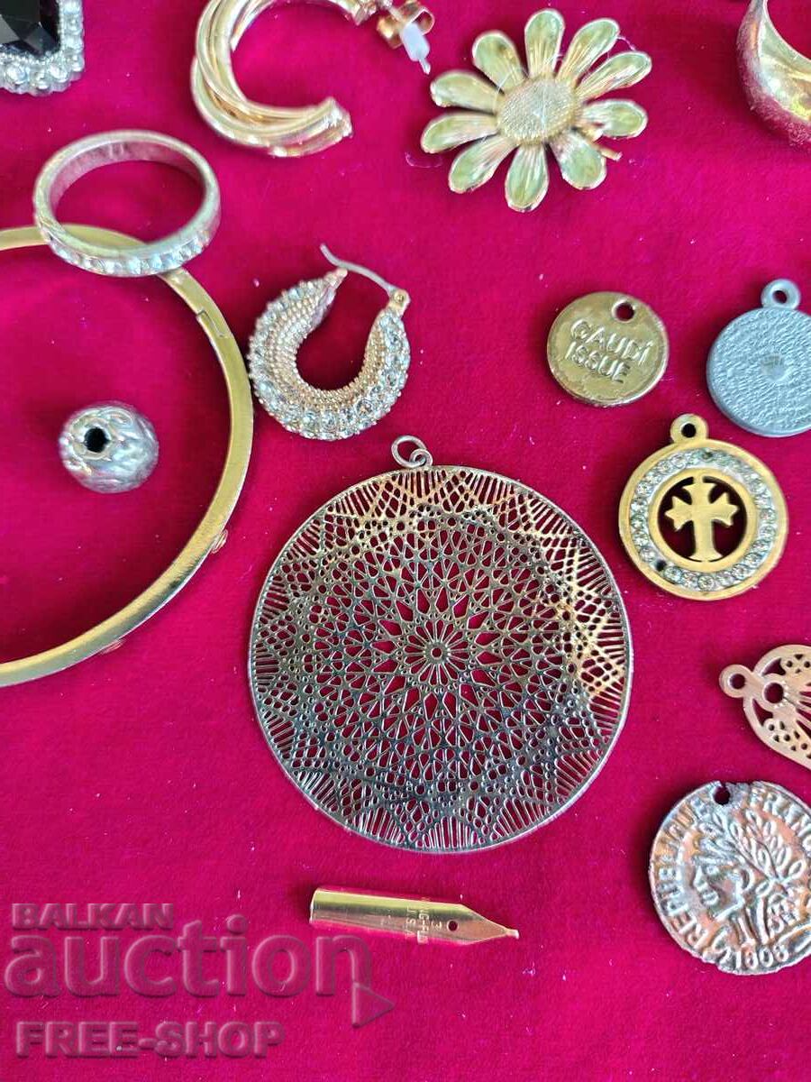 Delivery of Lot of jewelry