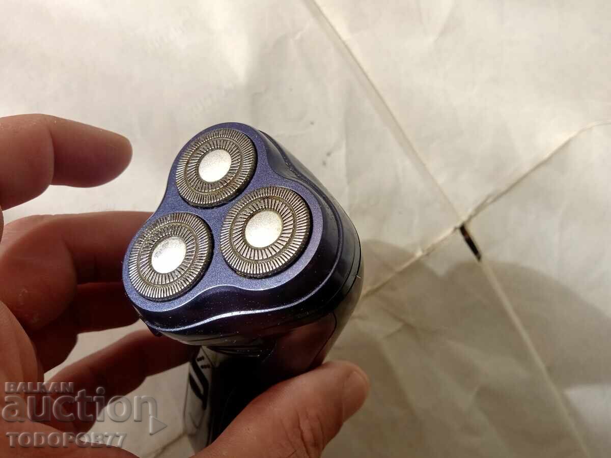 Ξυριστική μηχανή σε λειτουργία με τιμή € 0.01 | 0.02 BGN