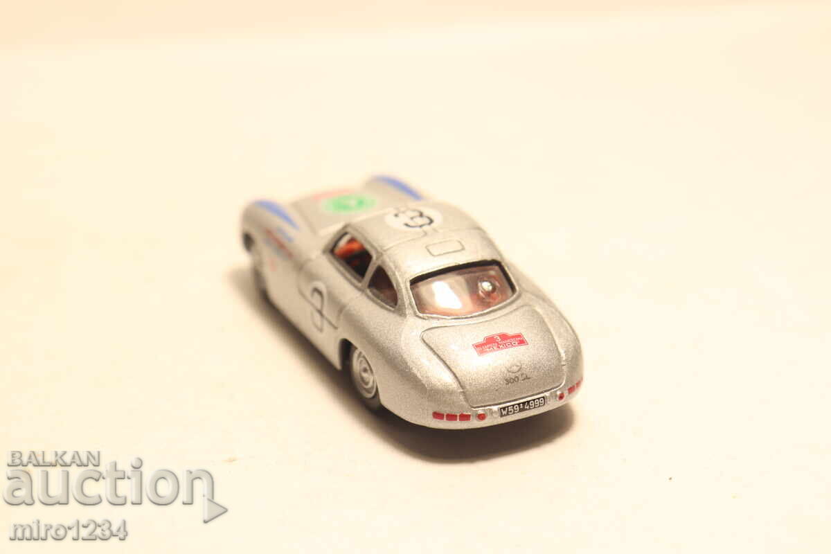 1/72 MERCEDES BENZ TOY CAR MODEL - 5 1/72 MERCEDES BENZ TOY CAR MODEL - 5